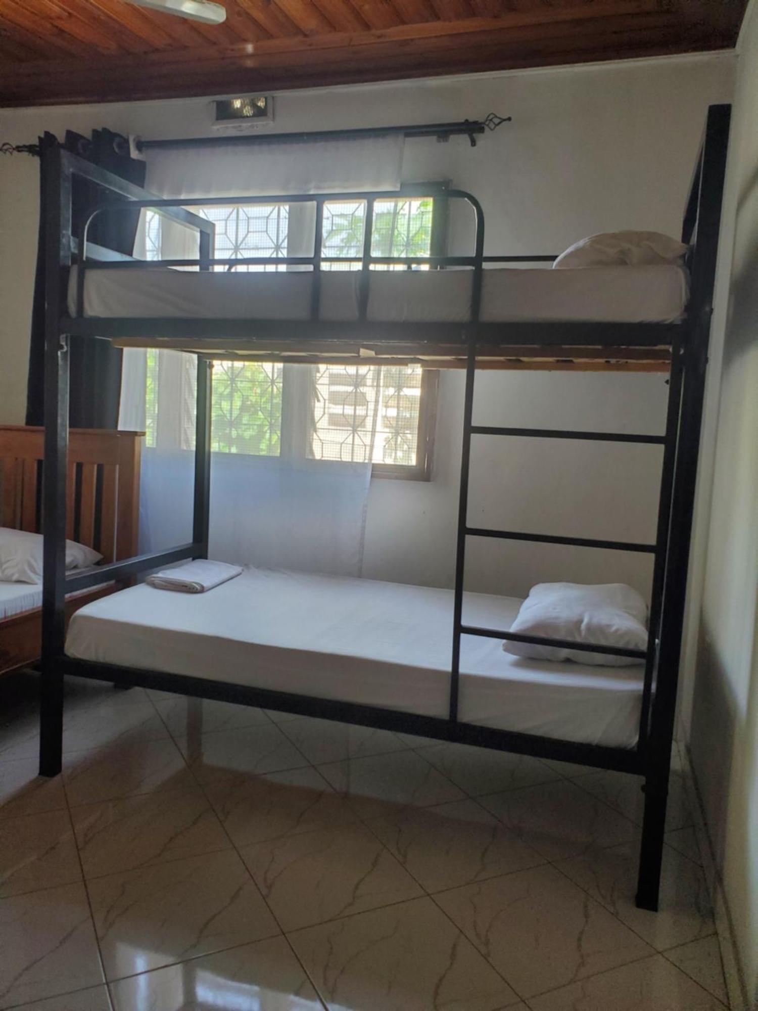 The Nest Haven Hostel Dar es Salaam Exteriör bild